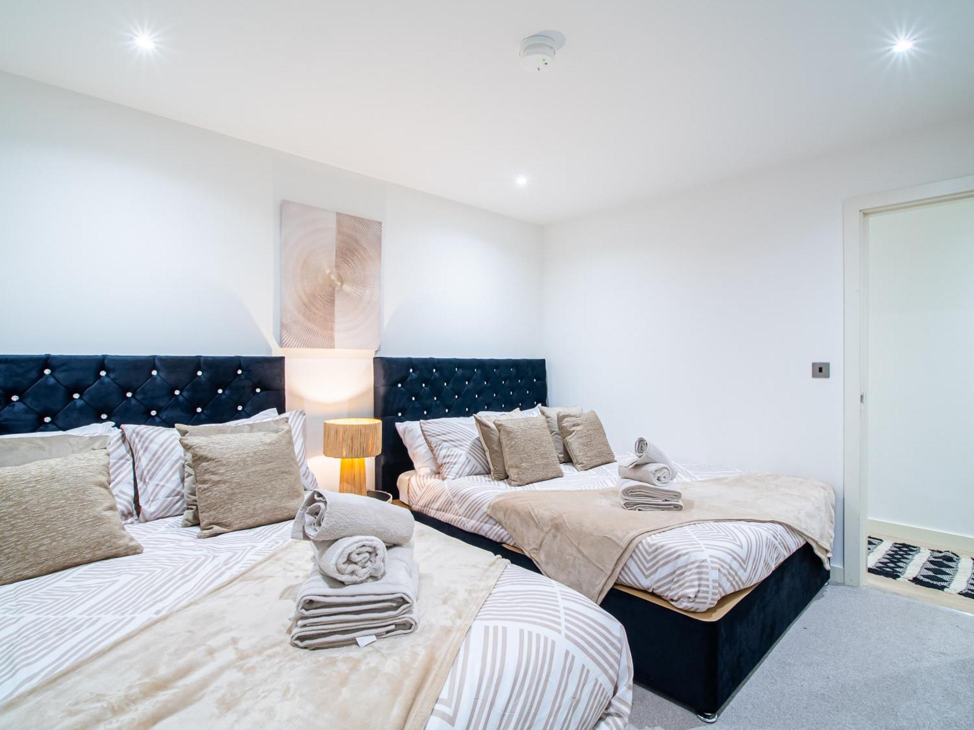 2-Bedroom With Breathtaking Views In Holmfirth Village, Huddersfield Kültér fotó
